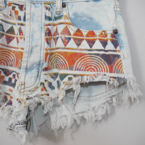 Signature 8 Multicolor Printed Boho High Rise Cut-Off Jean Short Size S - Picture 4 of 11